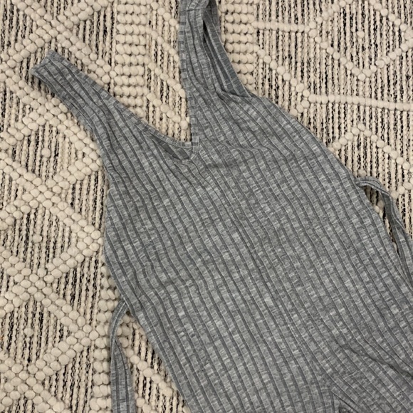 Billabong jumpsuit - Picture 2 of 2